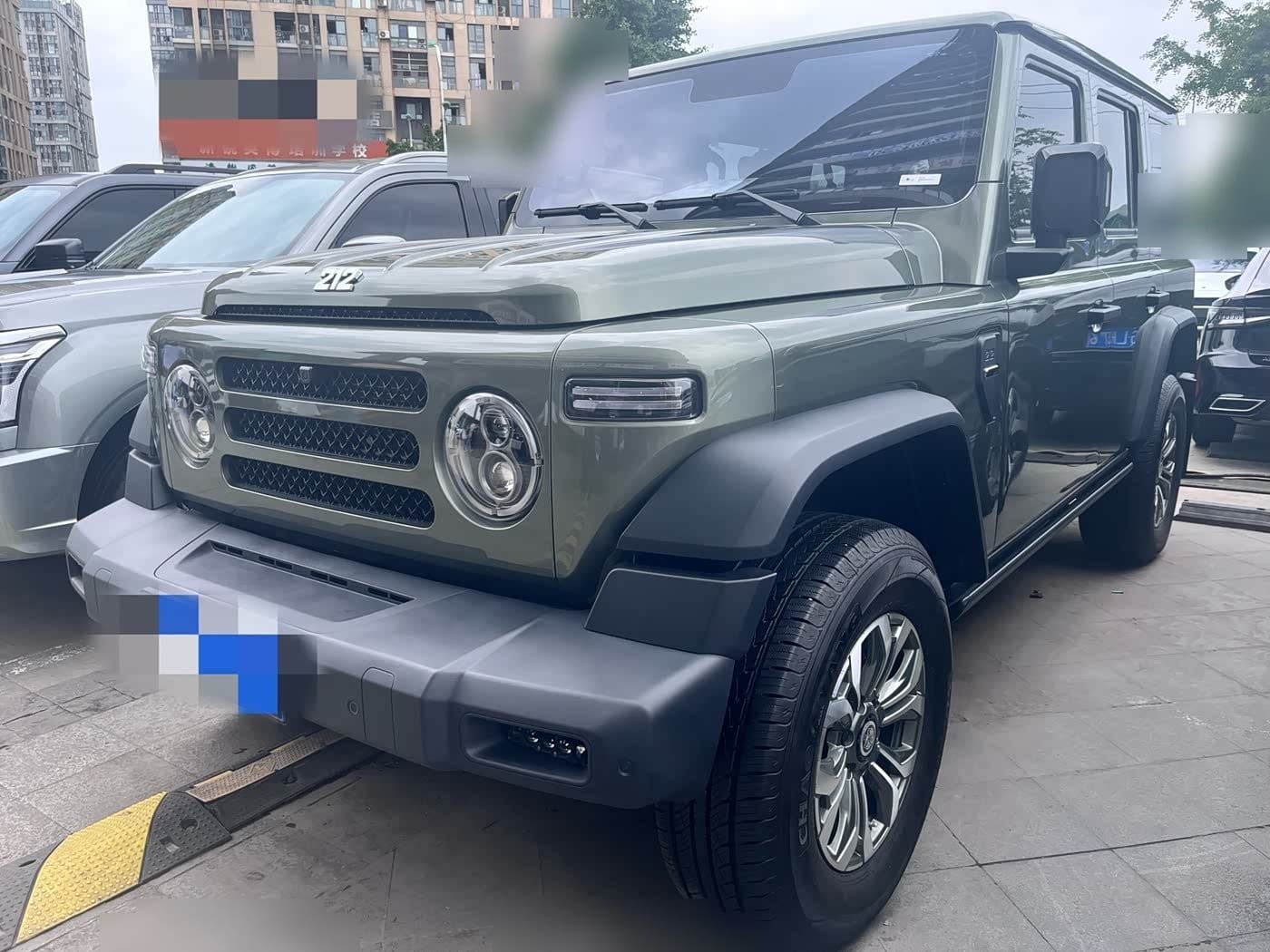 2024 212 T01 front exterior