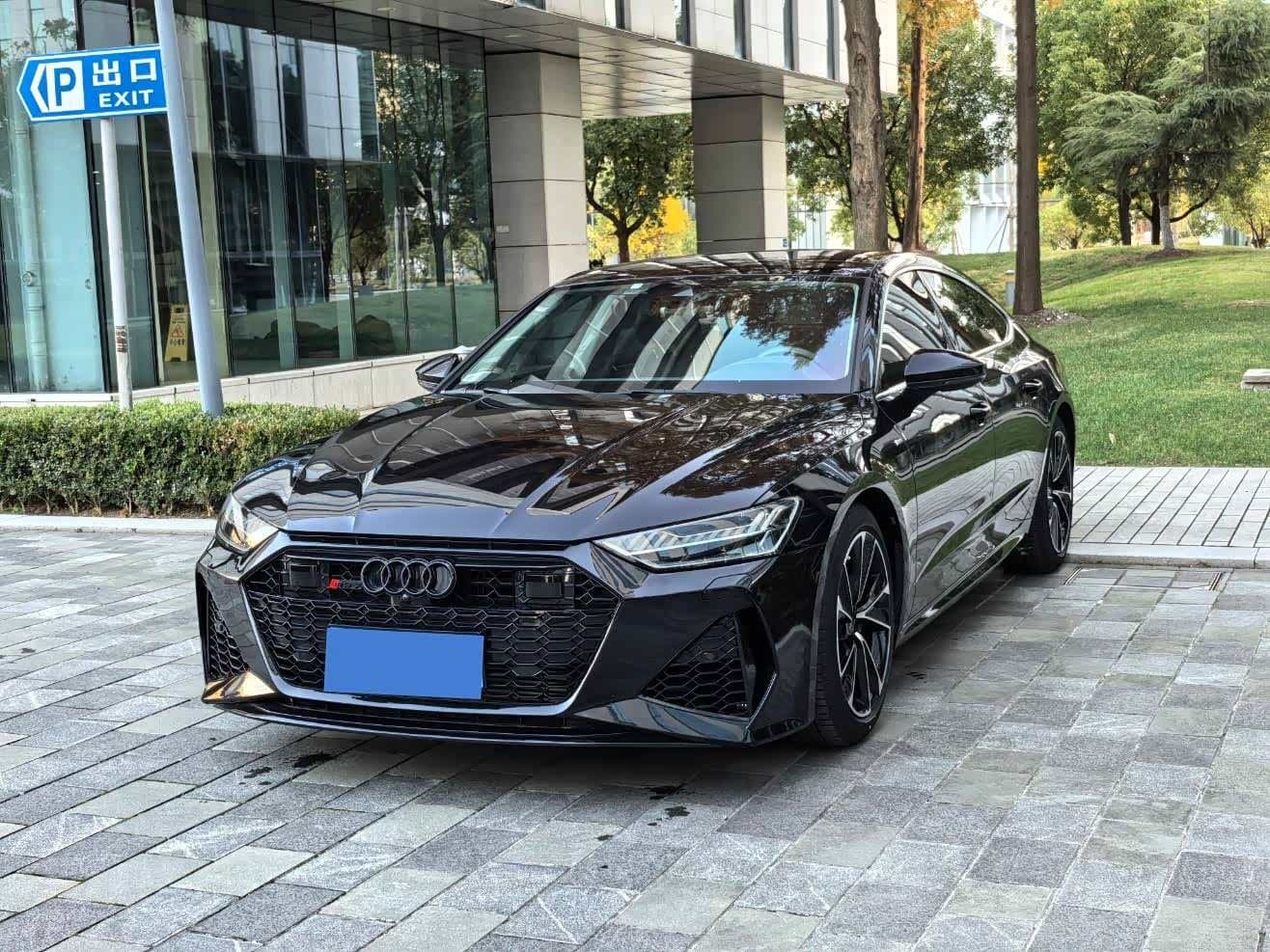 2020 Audi A7 front exterior