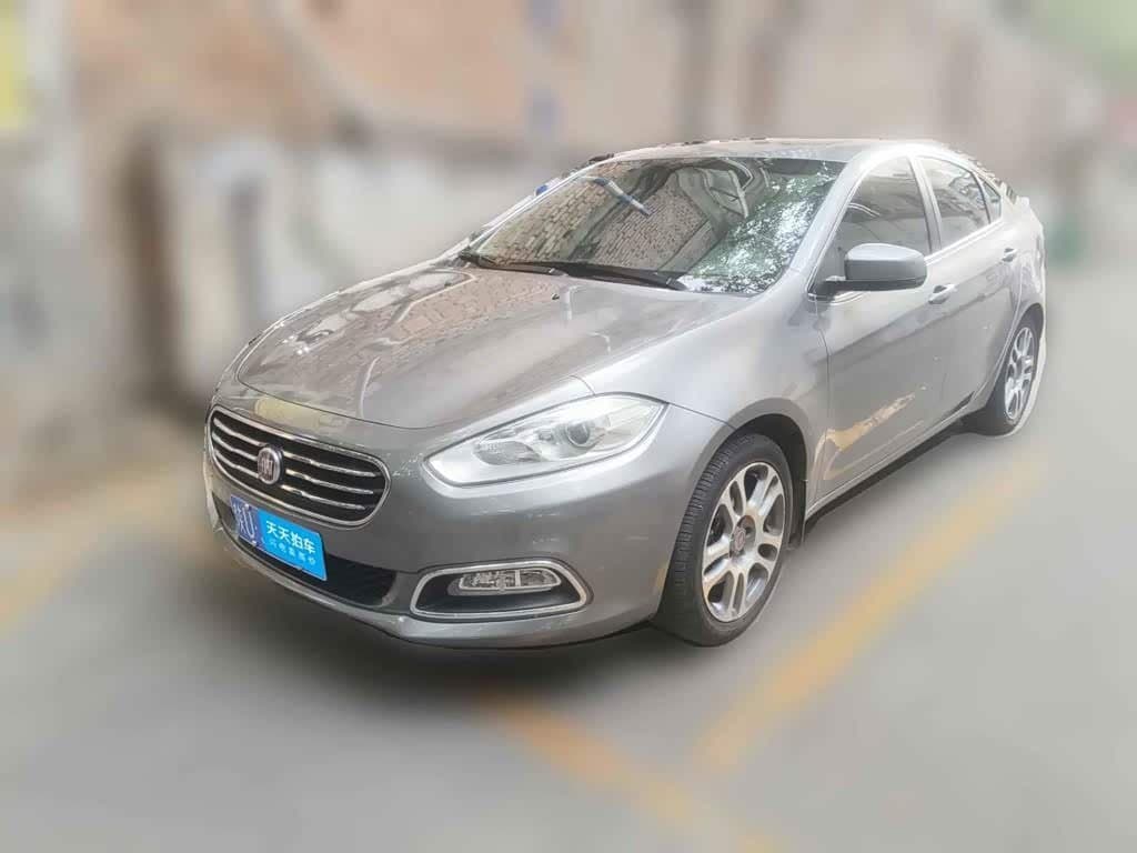2012 Fiat Viaggio front exterior