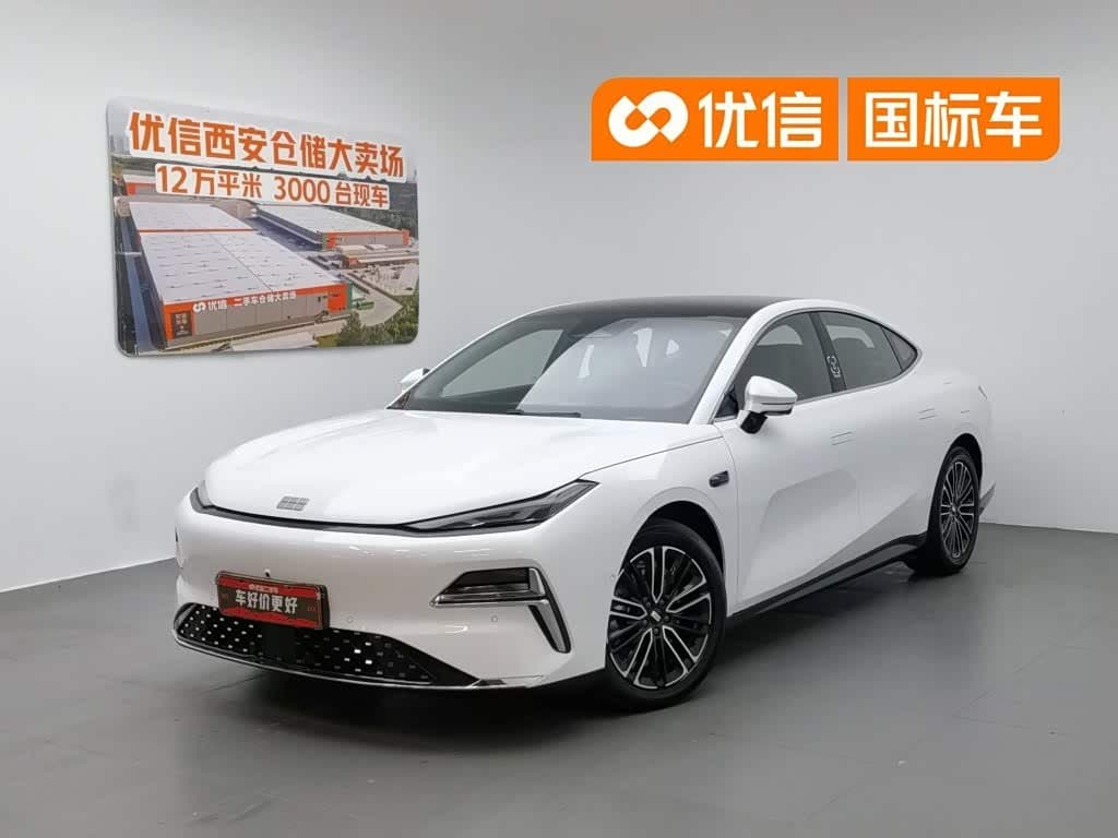 2025 Geely Galaxy Galaxy Xingyao 8 front exterior
