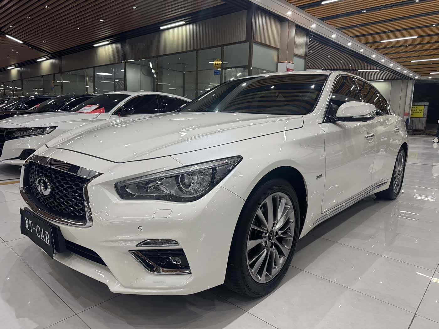 0 Infiniti Q50L front exterior