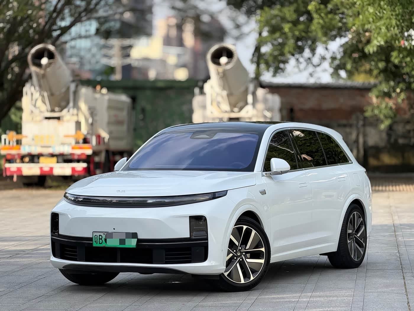 2022 Li Auto L7 front exterior