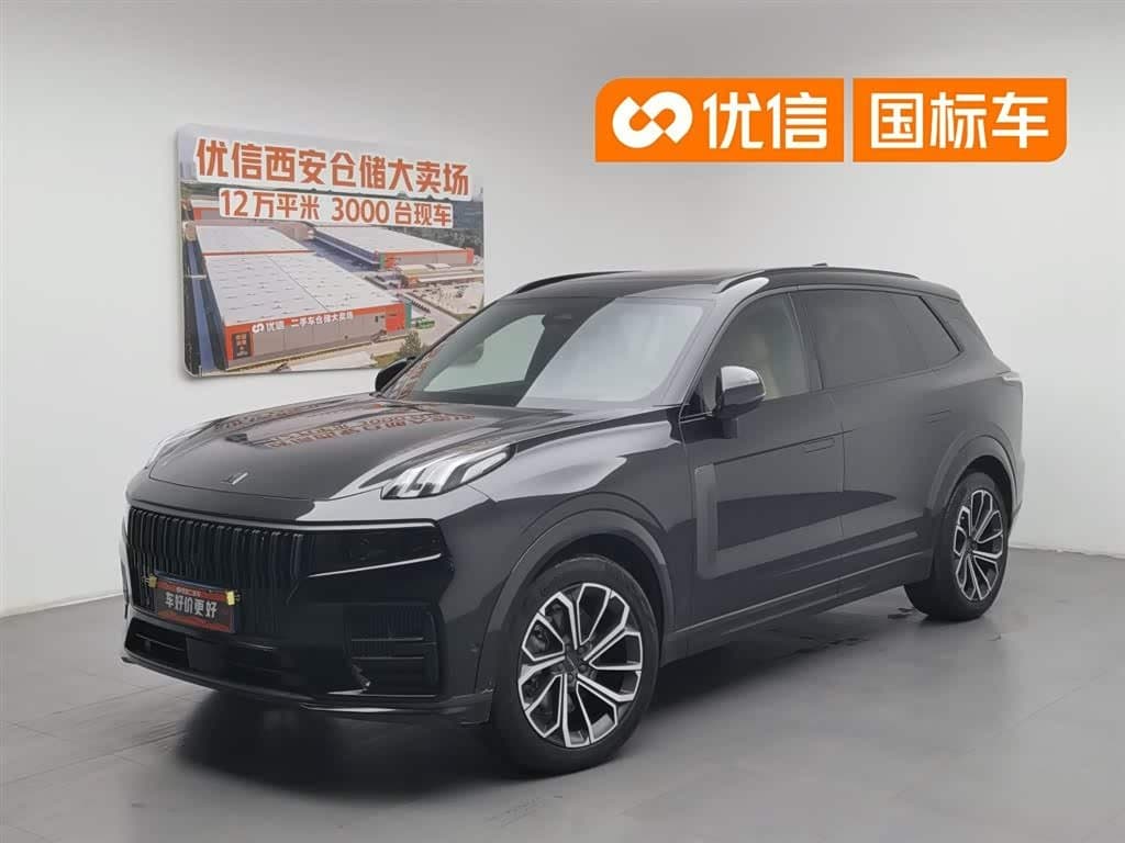 2021 Lynk & Co 09 front exterior