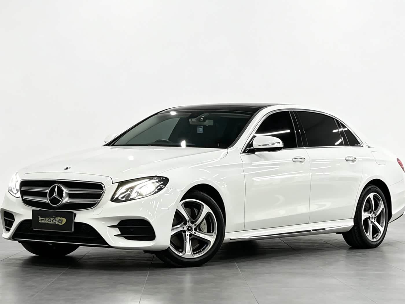 2018 Mercedes-Benz E-Class front exterior