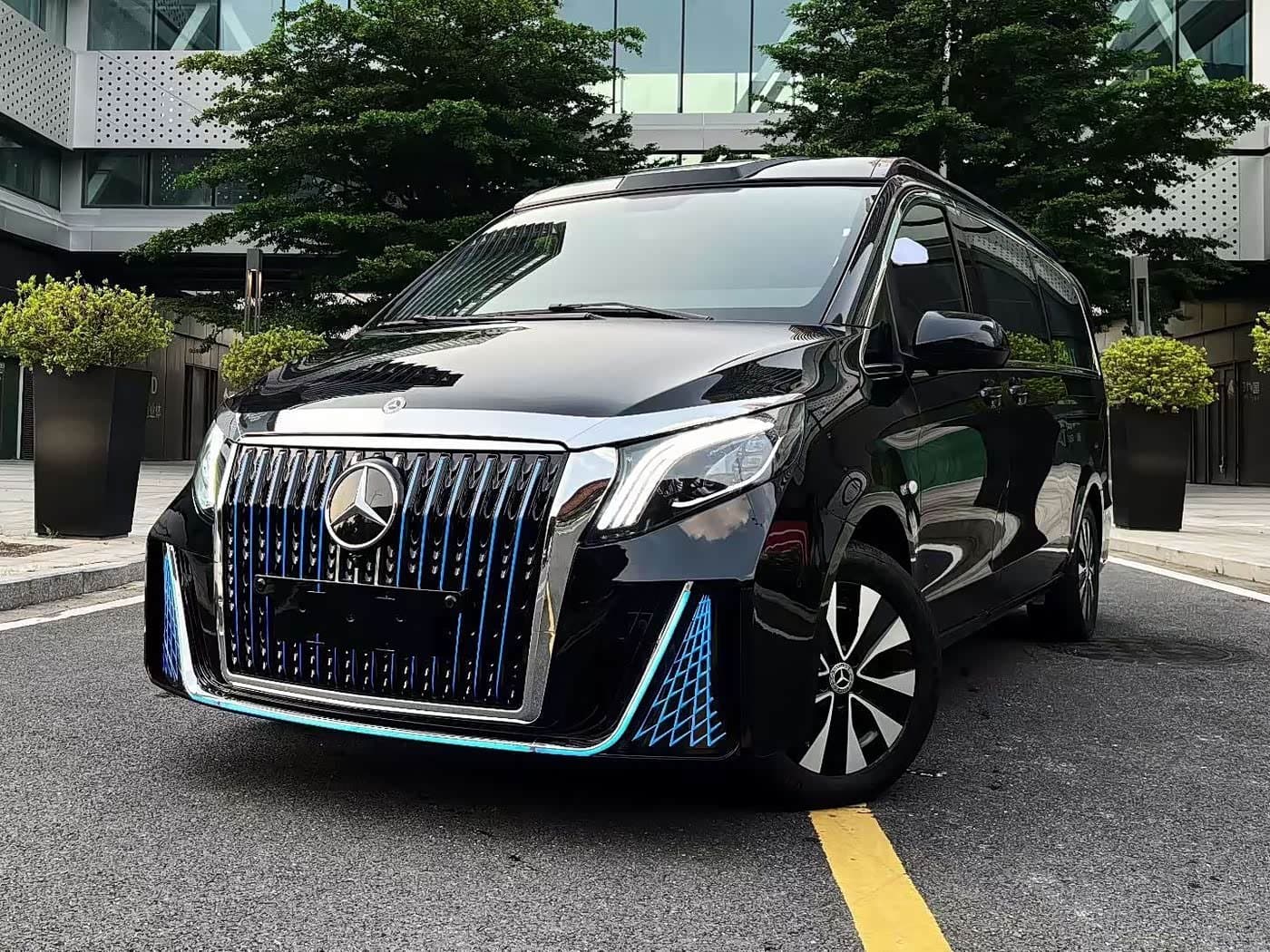 2020 Mercedes-Benz Vito front exterior