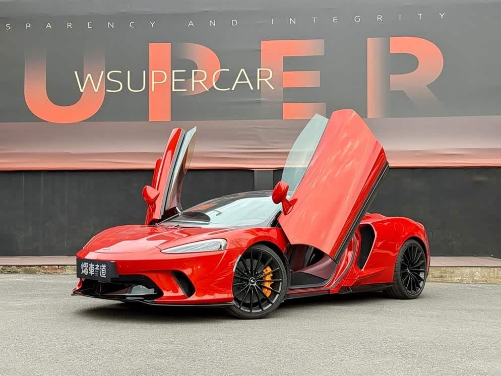 2022 McLaren GT front exterior