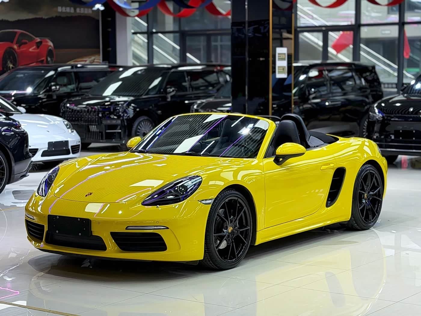 2018 Porsche 718 front exterior