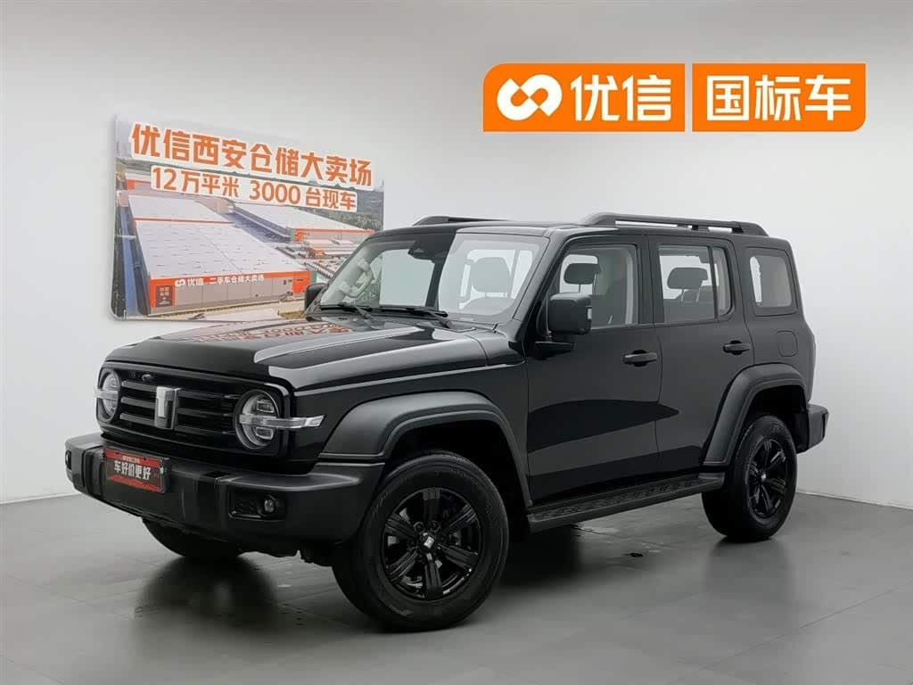 2023 Tank 300 front exterior