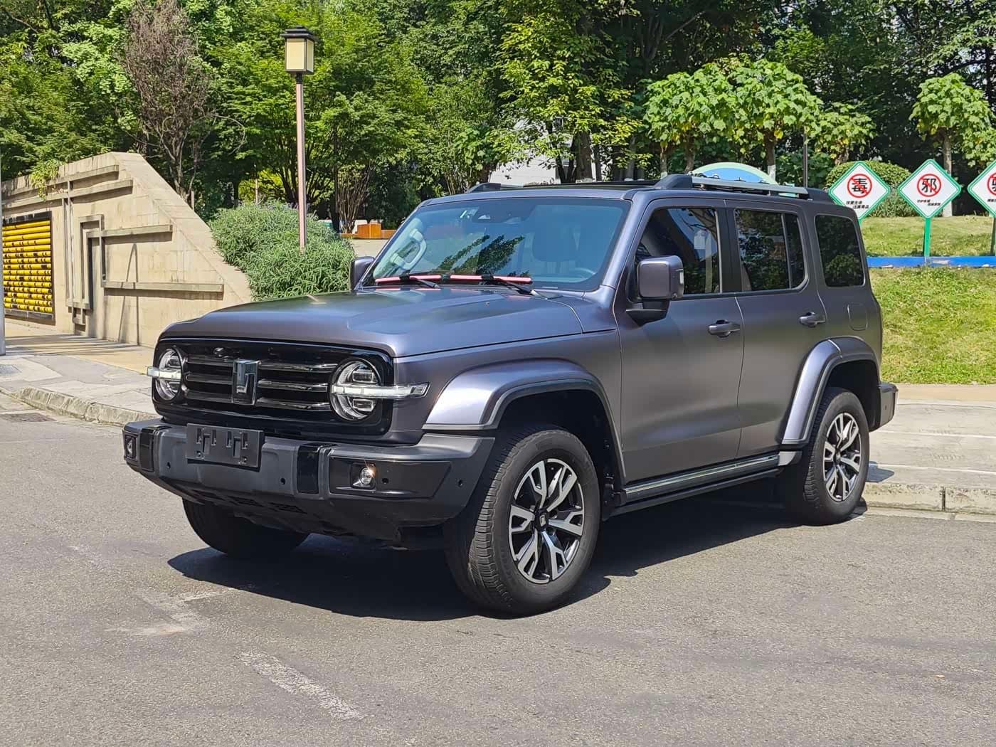 2021 Tank 300 front exterior