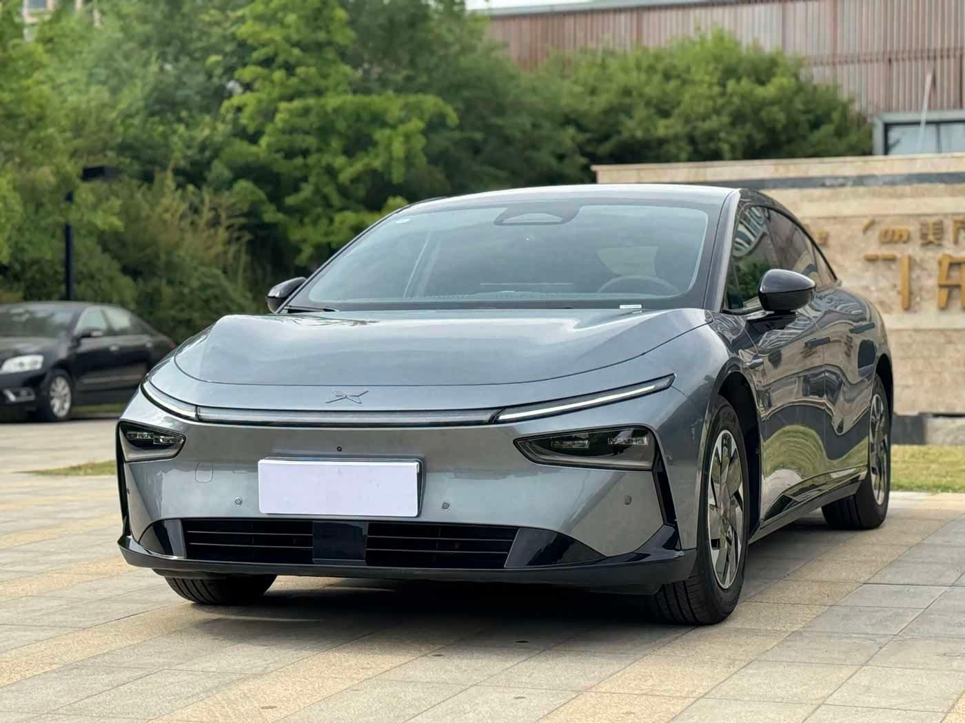2024 XPeng P7+ front exterior