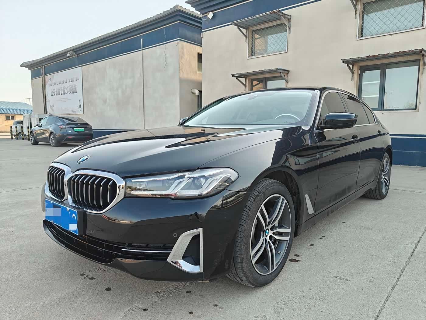 2021 BMW 5 Series front exterior