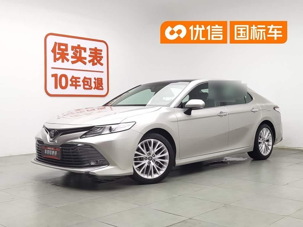 2020 Toyota Camry front exterior
