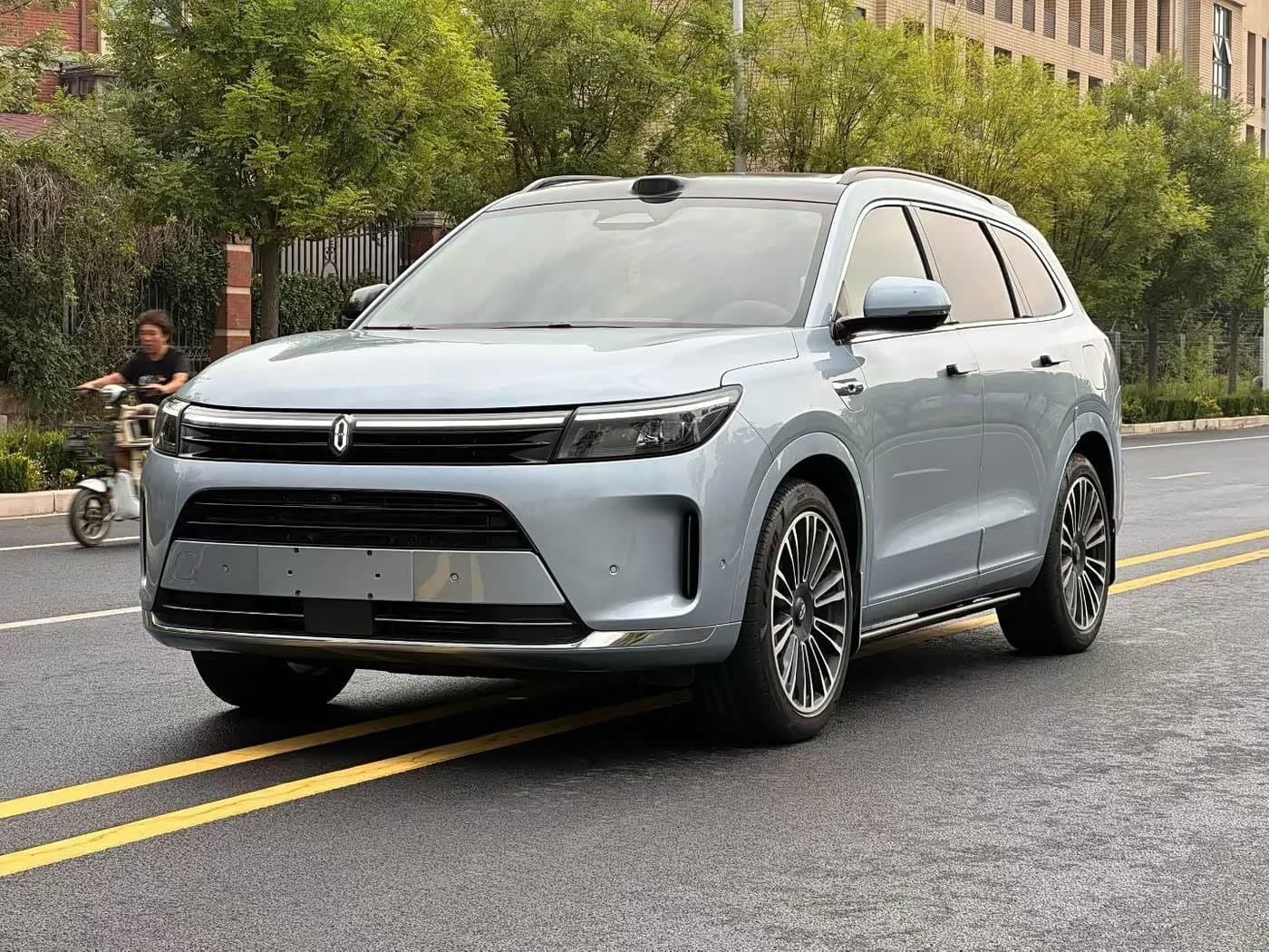 2023 AITO Wenjie AITO M7 front exterior