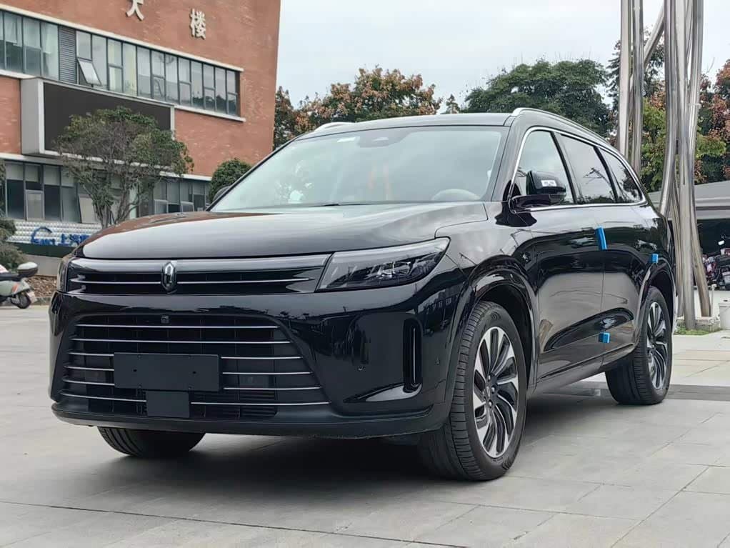 2023 AITO Wenjie AITO M7 front exterior