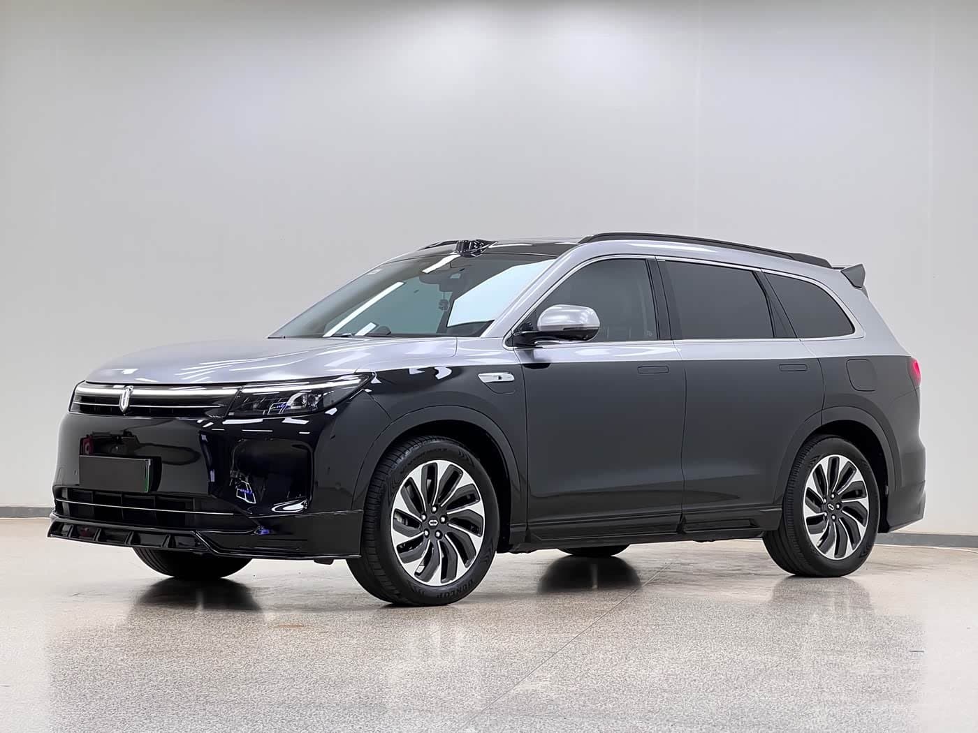 2023 AITO Wenjie AITO M7 front exterior