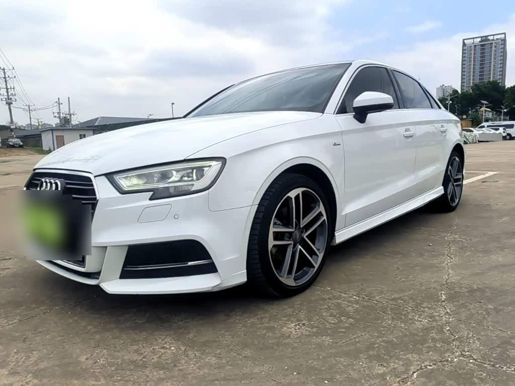 2018 Audi A3 front exterior