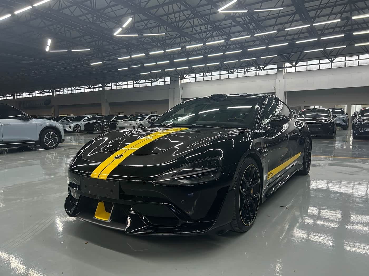 2025 Xiaomi Auto Xiaomi SU7 Ultra front exterior