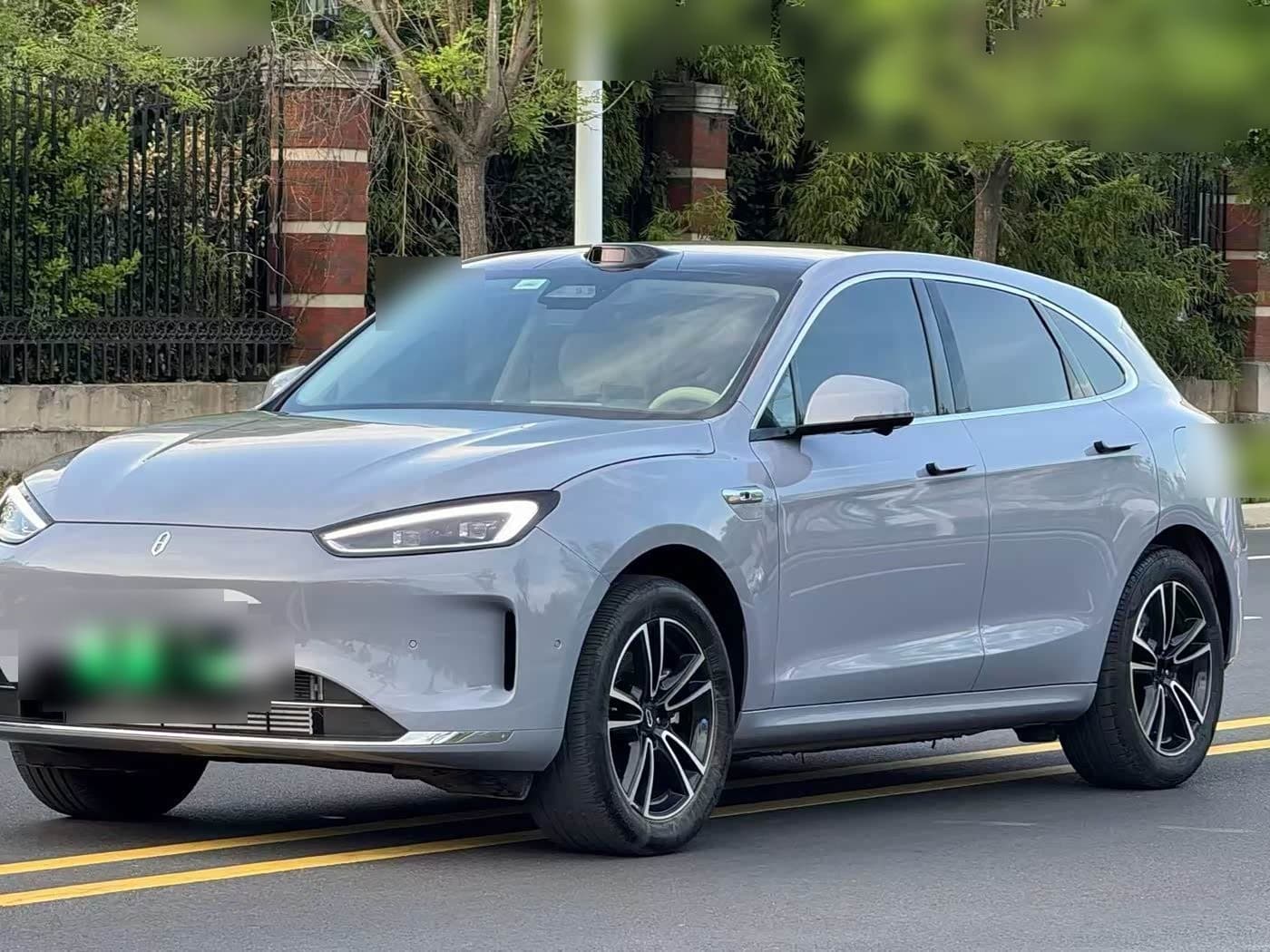 2024 AITO Wenjie AITO M5 front exterior