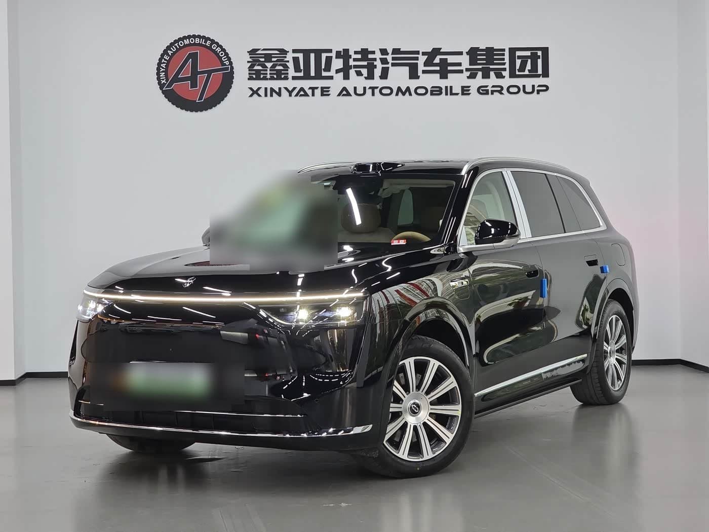 2025 AITO Wenjie AITO M8 front exterior