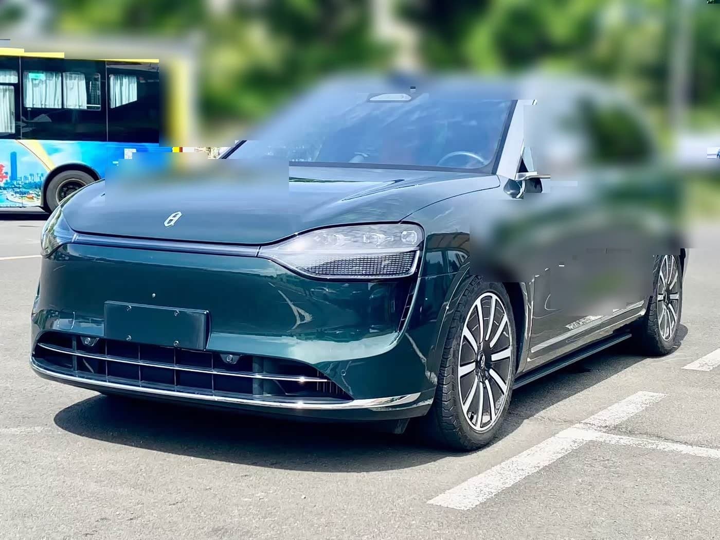 2023 AITO Wenjie AITO M9 front exterior