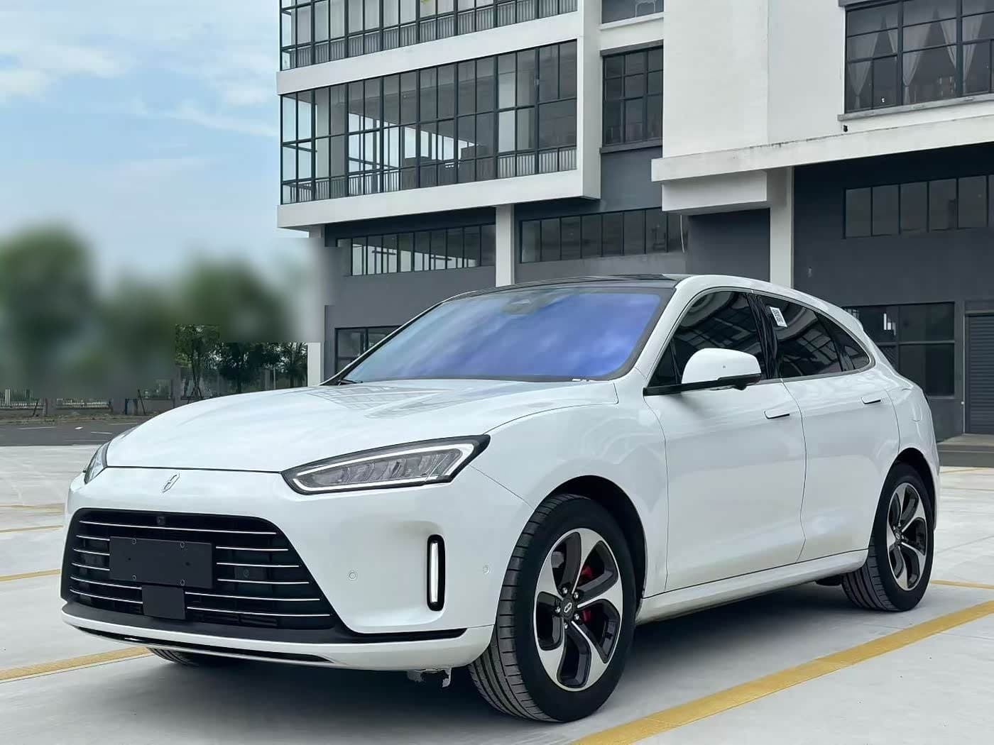 2022 AITO Wenjie AITO M5 front exterior