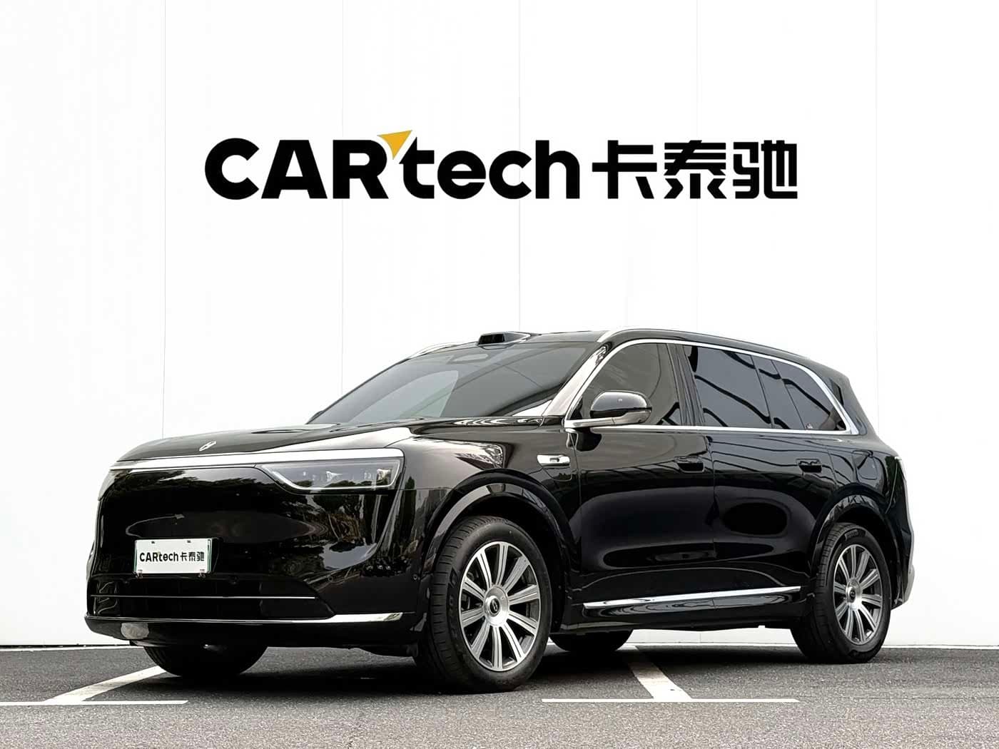 2025 AITO Wenjie AITO M8 front exterior