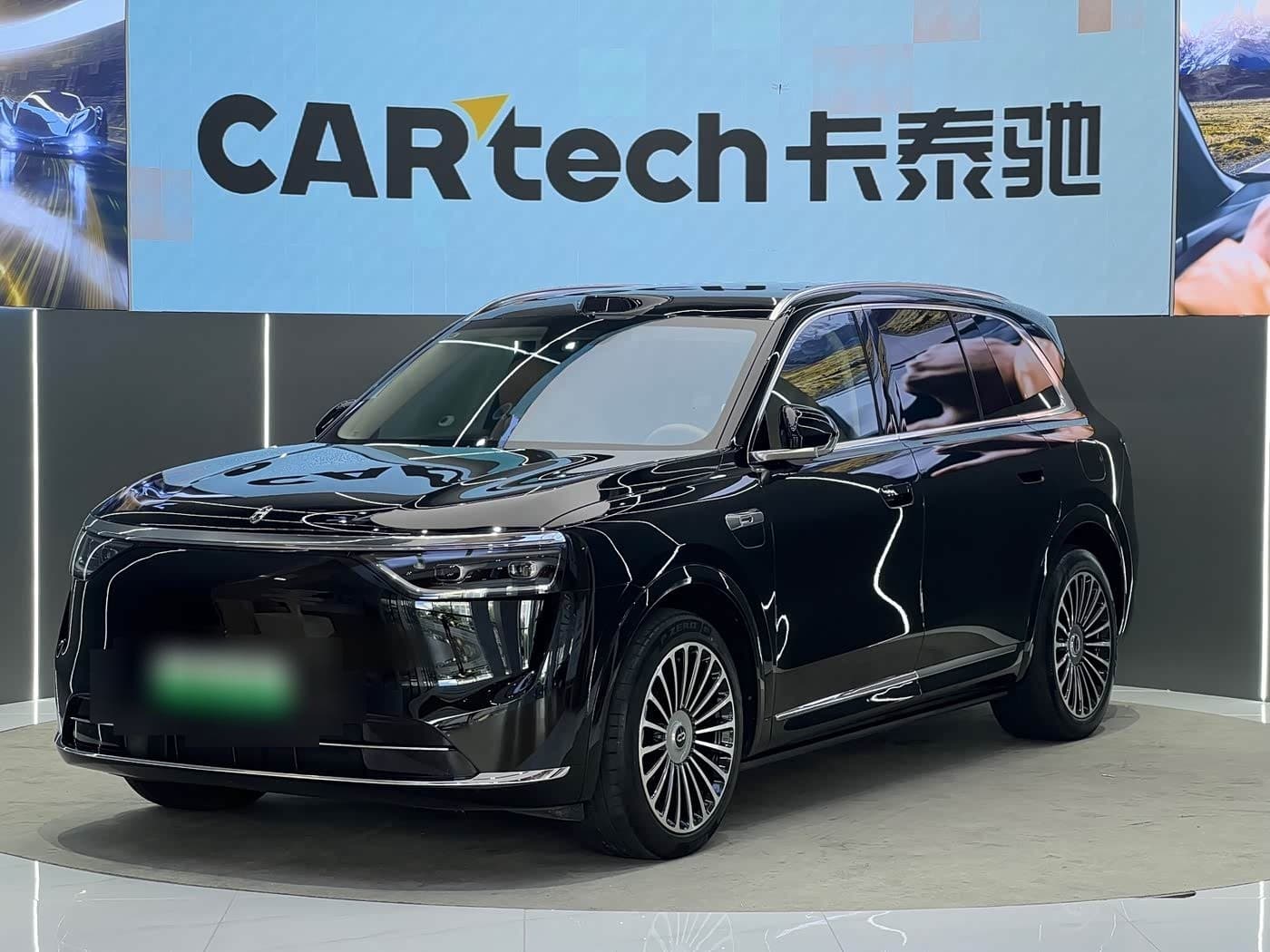 2025 AITO Wenjie AITO M8 front exterior