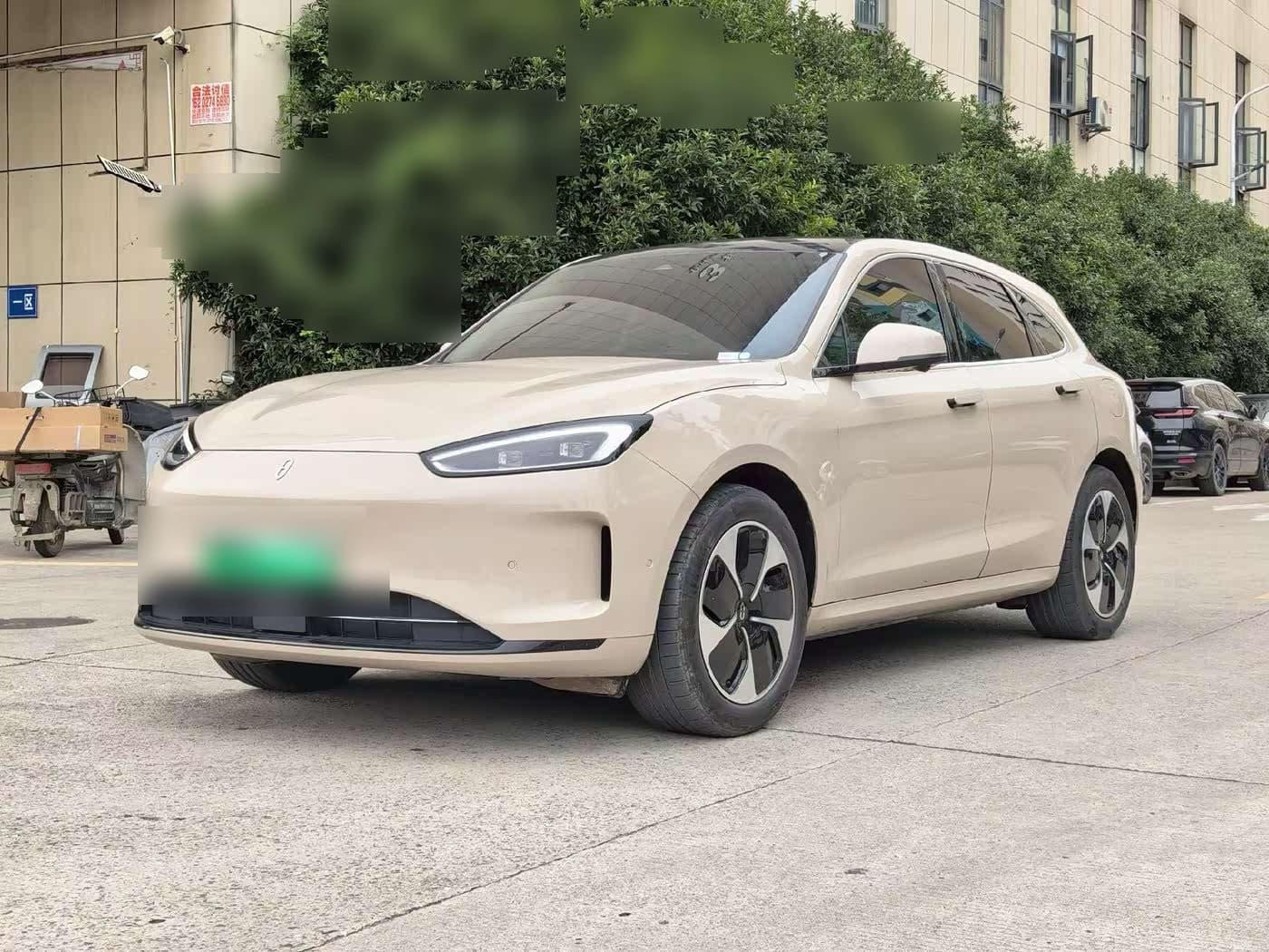 2023 AITO Wenjie AITO M5 front exterior