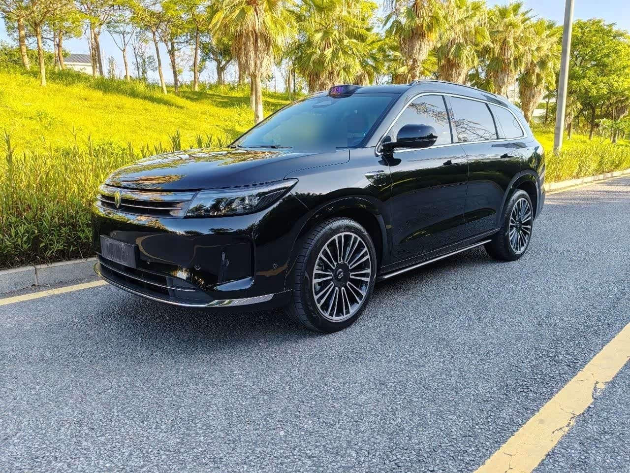 2024 AITO Wenjie AITO M7 front exterior