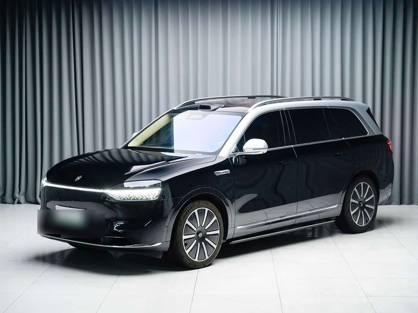 2023 AITO Wenjie AITO M9 front exterior