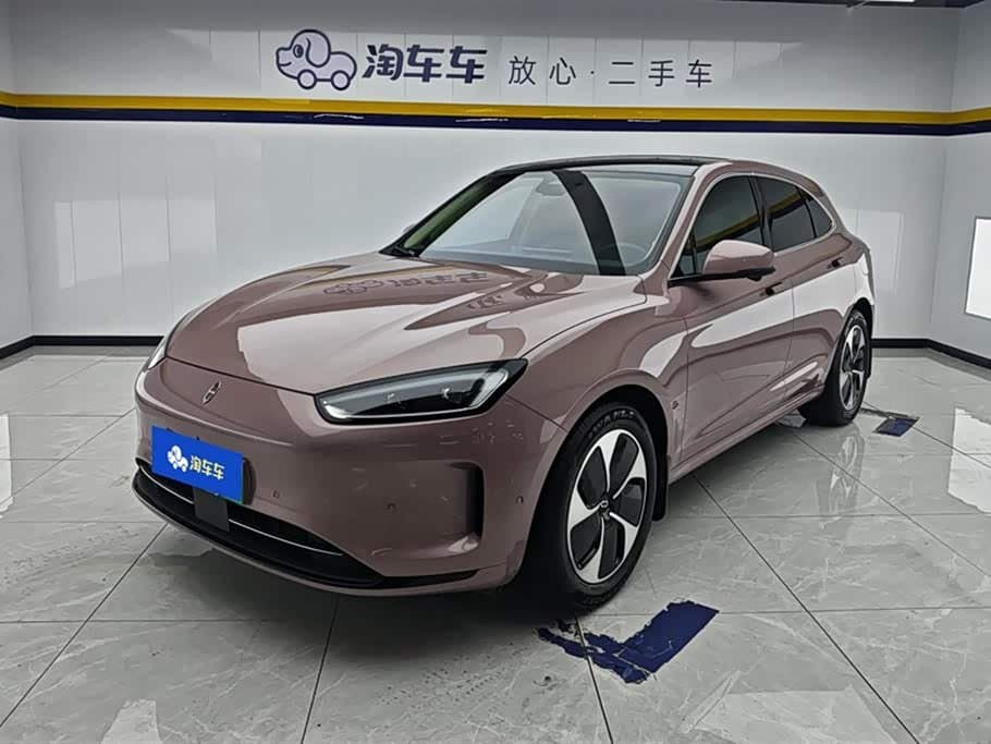2022 AITO Wenjie AITO M5 front exterior