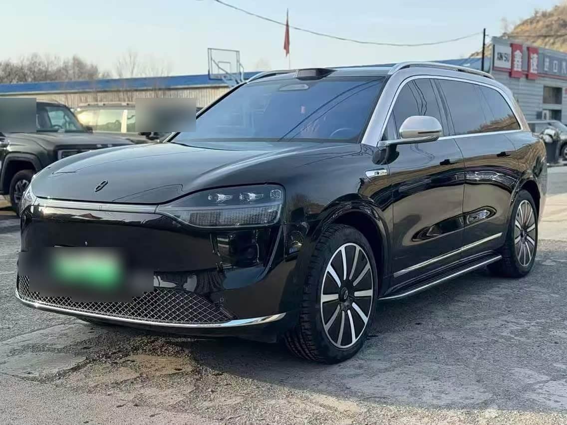 2023 AITO Wenjie AITO M9 front exterior
