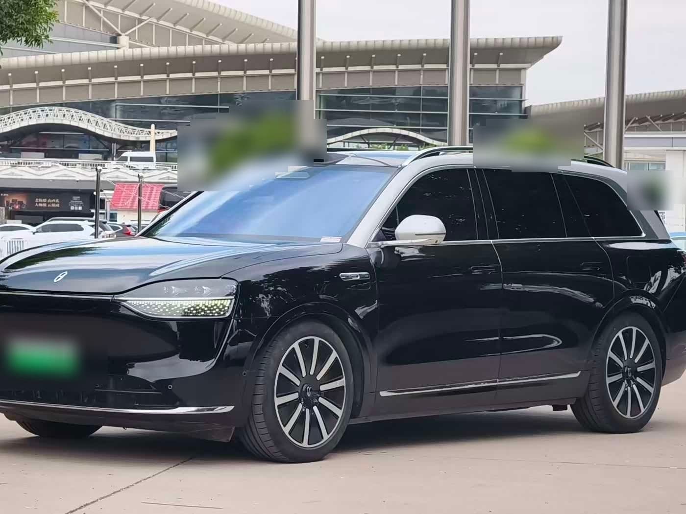 2023 AITO Wenjie AITO M9 front exterior