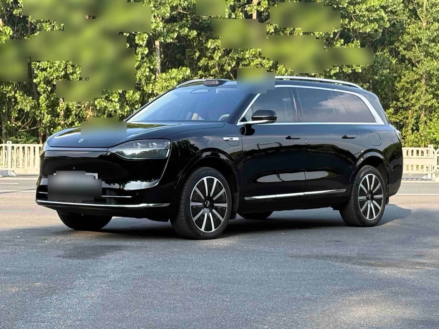 2023 AITO Wenjie AITO M9 front exterior