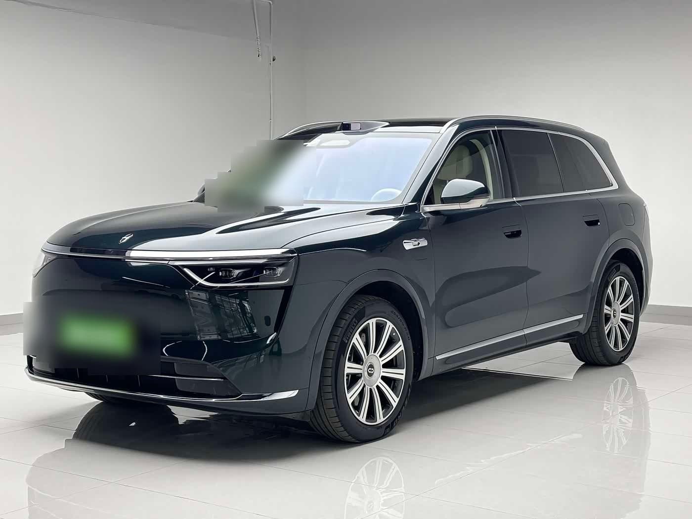 2025 AITO Wenjie AITO M8 front exterior