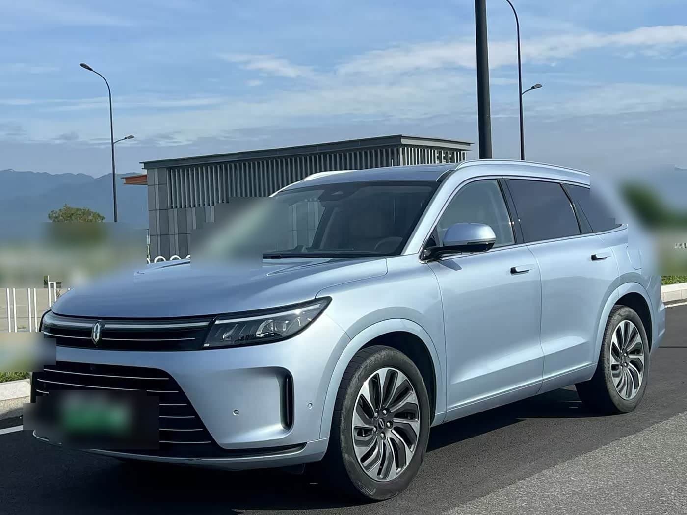 2023 AITO Wenjie AITO M7 front exterior