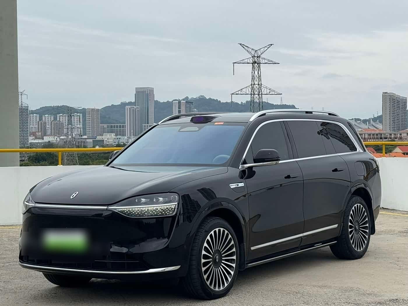 2023 AITO Wenjie AITO M9 front exterior