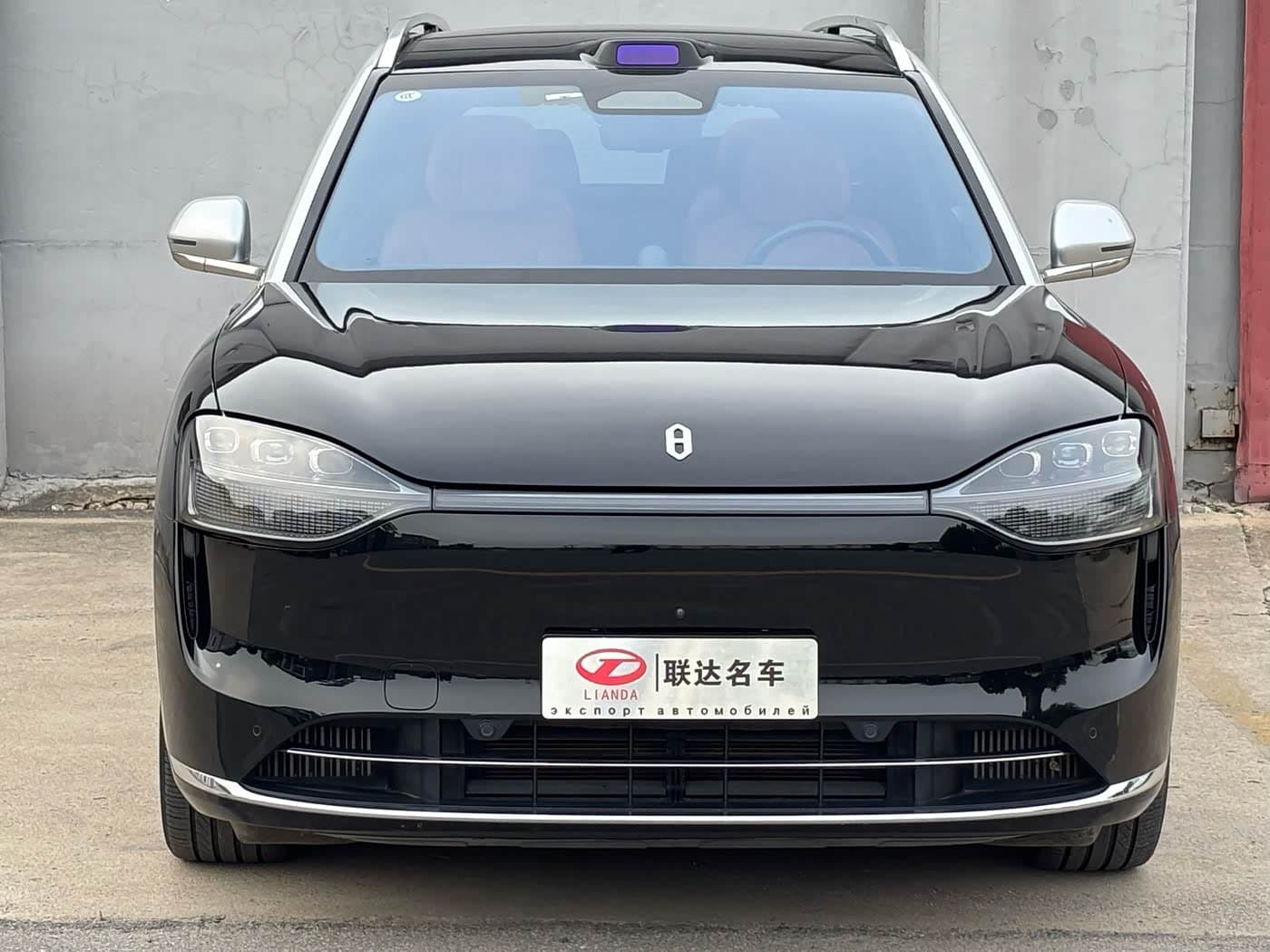2023 AITO Wenjie AITO M9 front exterior