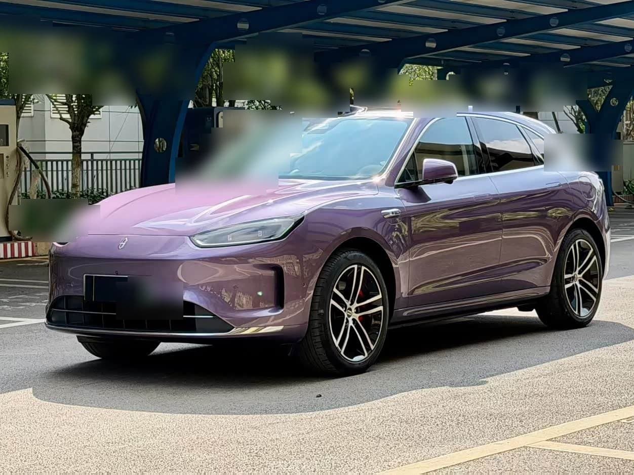 2025 AITO Wenjie AITO M5 front exterior