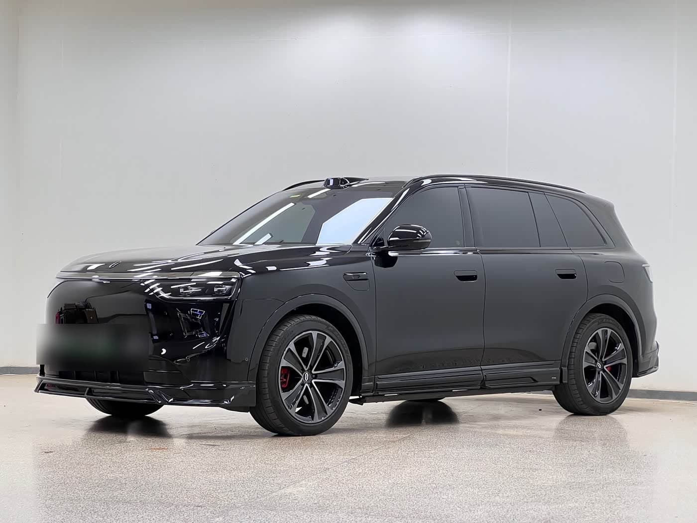 2025 AITO Wenjie AITO M8 front exterior