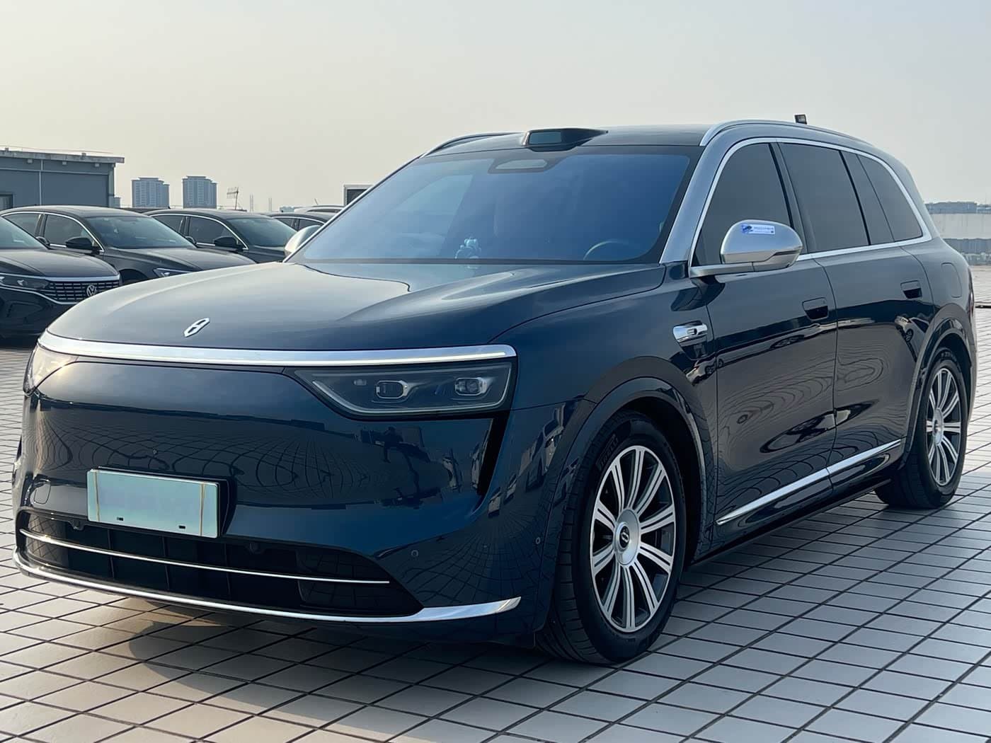 2025 AITO Wenjie AITO M8 front exterior