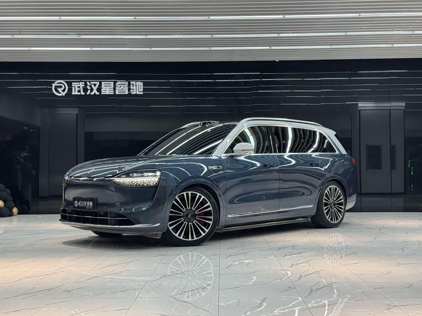 2023 AITO Wenjie AITO M9 front exterior