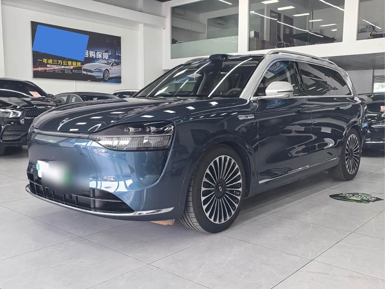 2023 AITO Wenjie AITO M9 front exterior