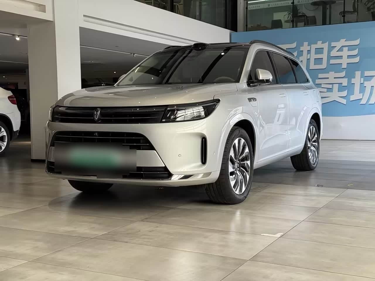 2023 AITO Wenjie AITO M7 front exterior