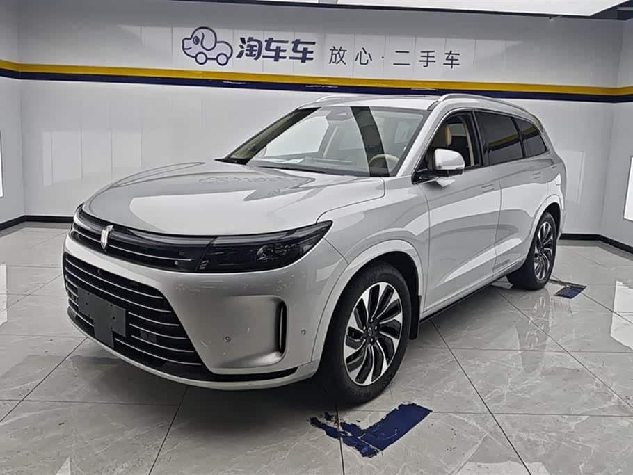 2023 AITO Wenjie AITO M7 front exterior