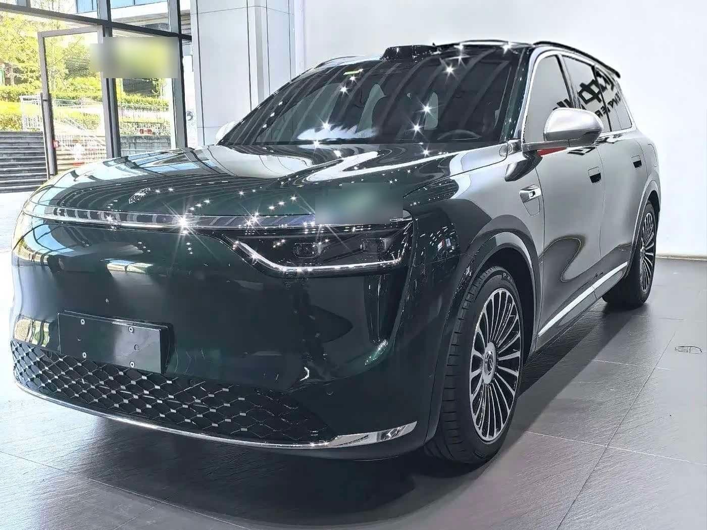 2025 AITO Wenjie AITO M8 front exterior