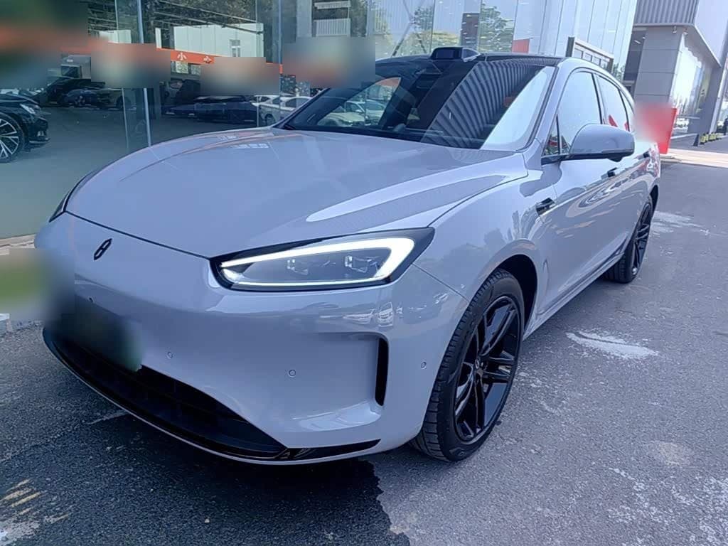 2025 AITO Wenjie AITO M5 front exterior