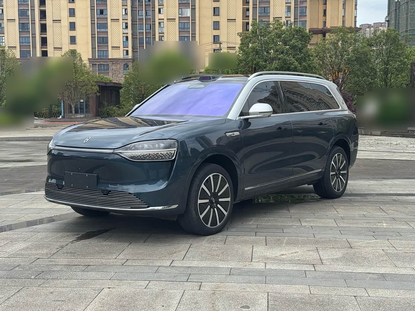 2023 AITO Wenjie AITO M9 front exterior