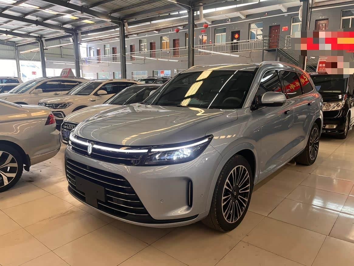 2023 AITO Wenjie AITO M7 front exterior