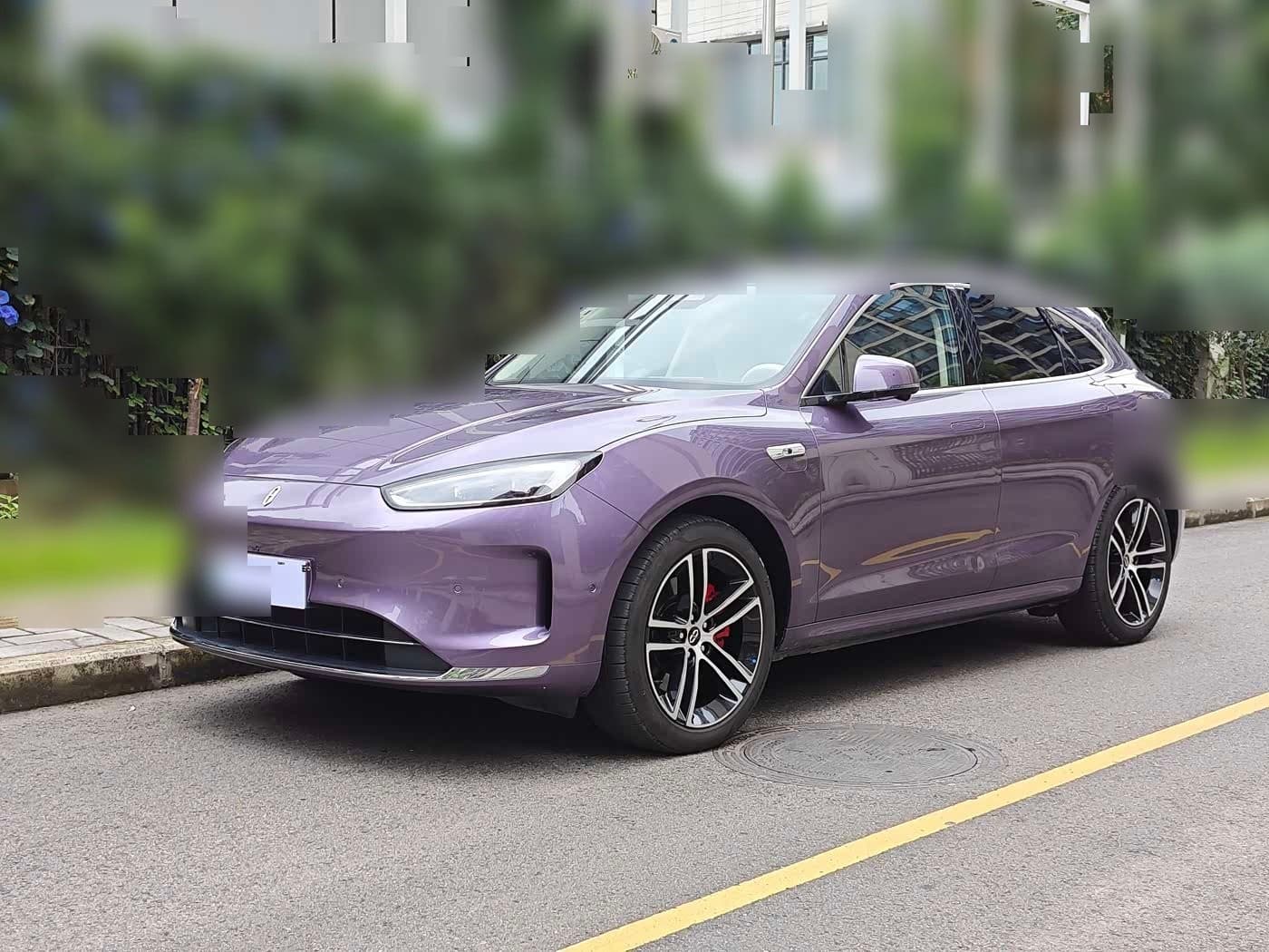 2025 AITO Wenjie AITO M5 front exterior